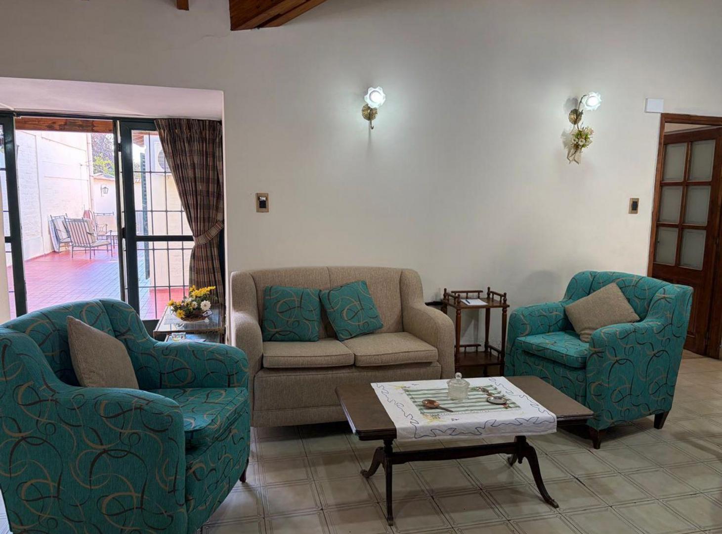 Foto de VENTA CASA EXCELENTE ESTADO CON PILETA, imagen 5