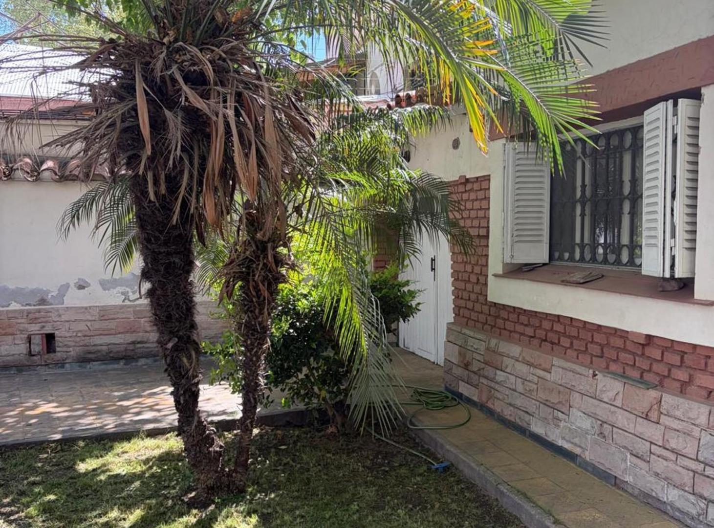Foto de VENTA CASA MIXTA 3 DORM Y QUINCHO LAS HERAS, imagen 2