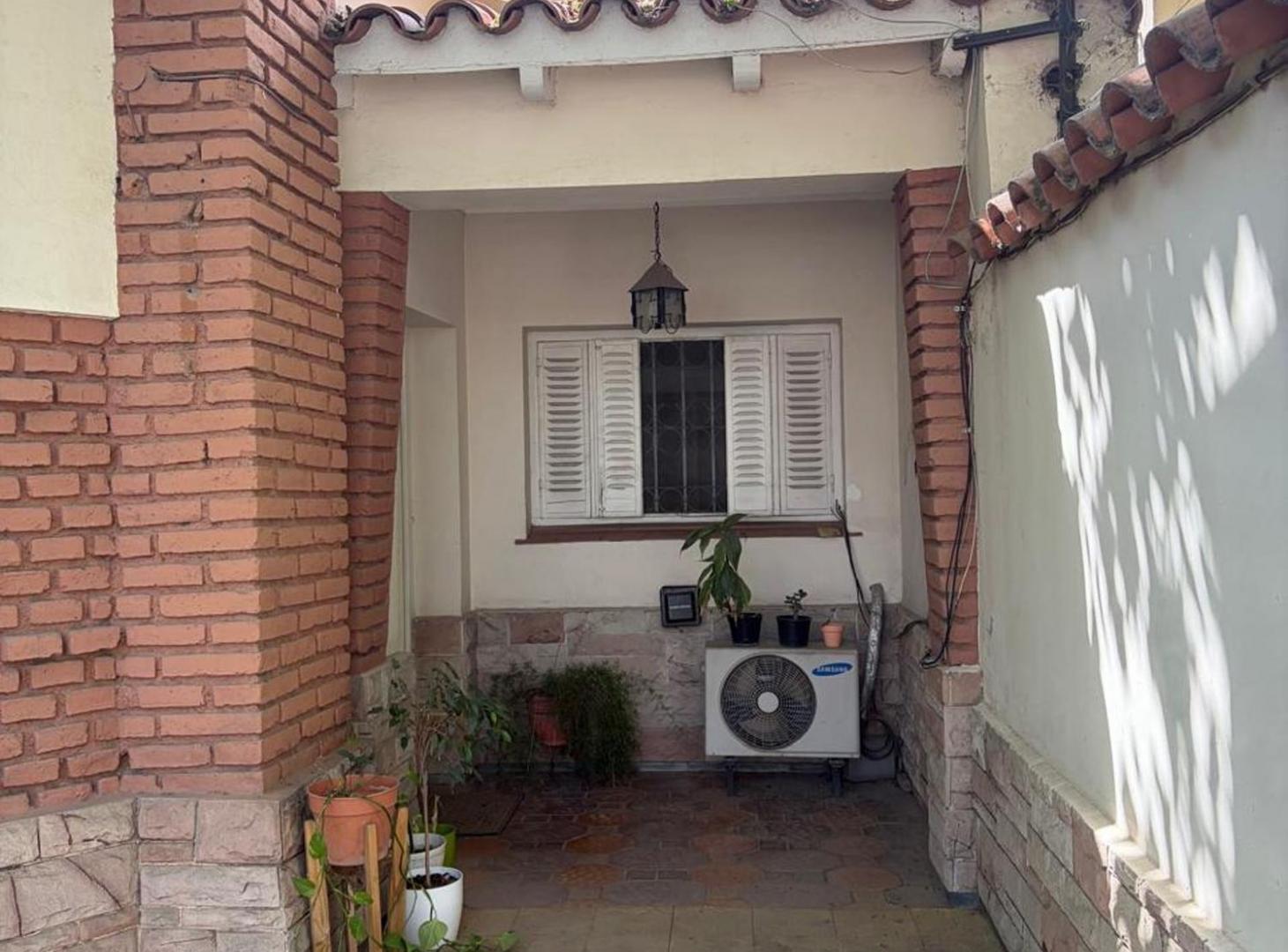 Foto de VENTA CASA MIXTA 3 DORM Y QUINCHO LAS HERAS, imagen 3