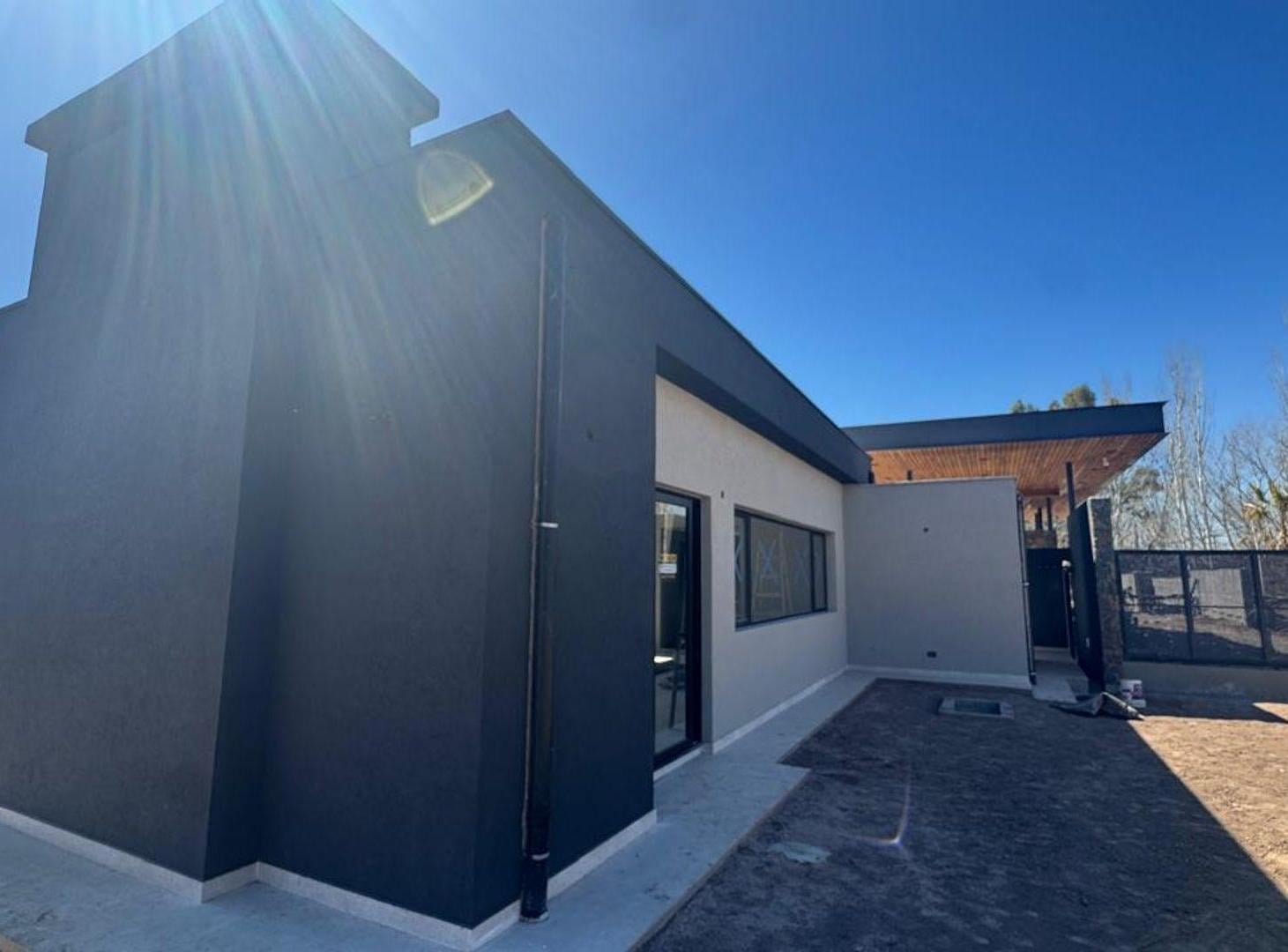 Foto de CASA EN VENTA LUJAN, ALMIRANTE BROWN Y VIAMONTE, imagen 4