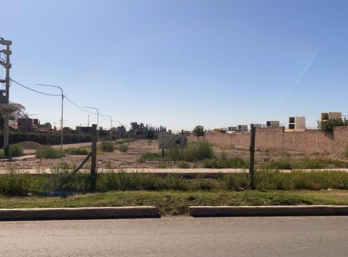Foto de VENTA LOTE BARRIO LOS SARMIENTOS LUZURIAGA MAIPU, imagen 1