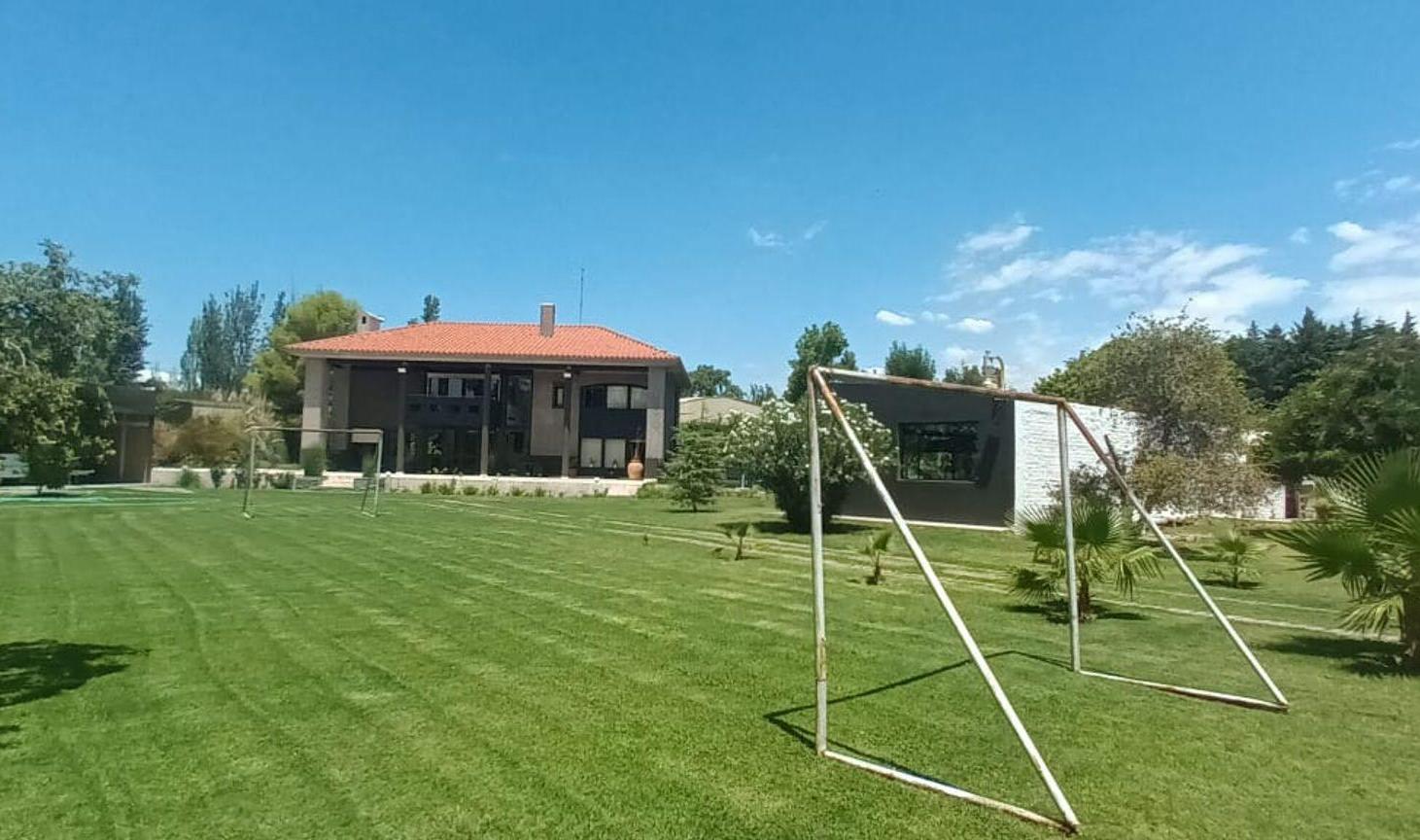 Foto de Casa de categoría-4 dorm en venta Gllén-parquizado, imagen 4
