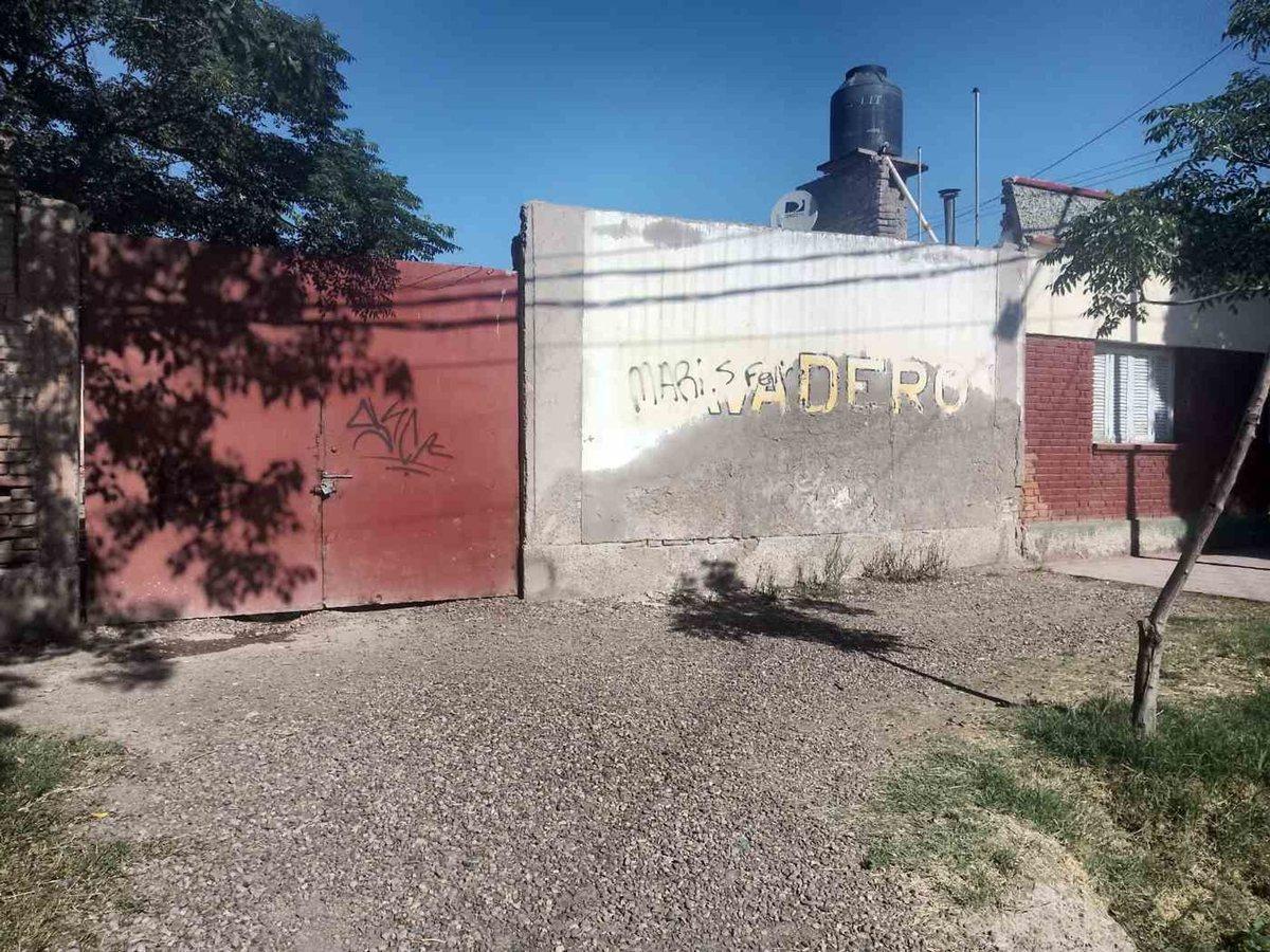 Foto de VENTA CASA ESQUINA CON LOCAL COMERCIAL, imagen 3