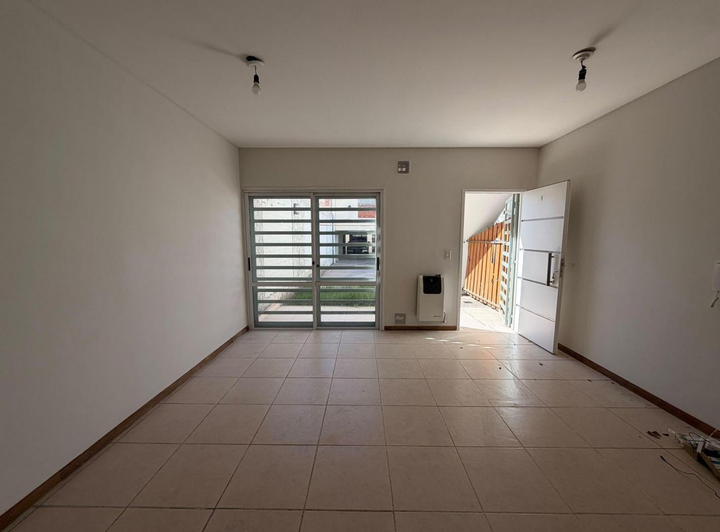 Foto de Alquiler Departamento Sexta sección, imagen 1