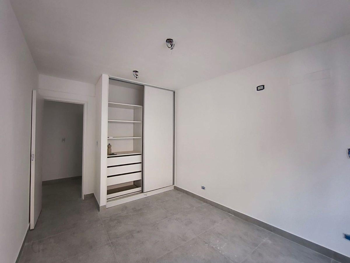 Foto de VENTA DEPTO 2 DORMITORIOS 2 BAÑOS COCHERA ARIZU, imagen 5