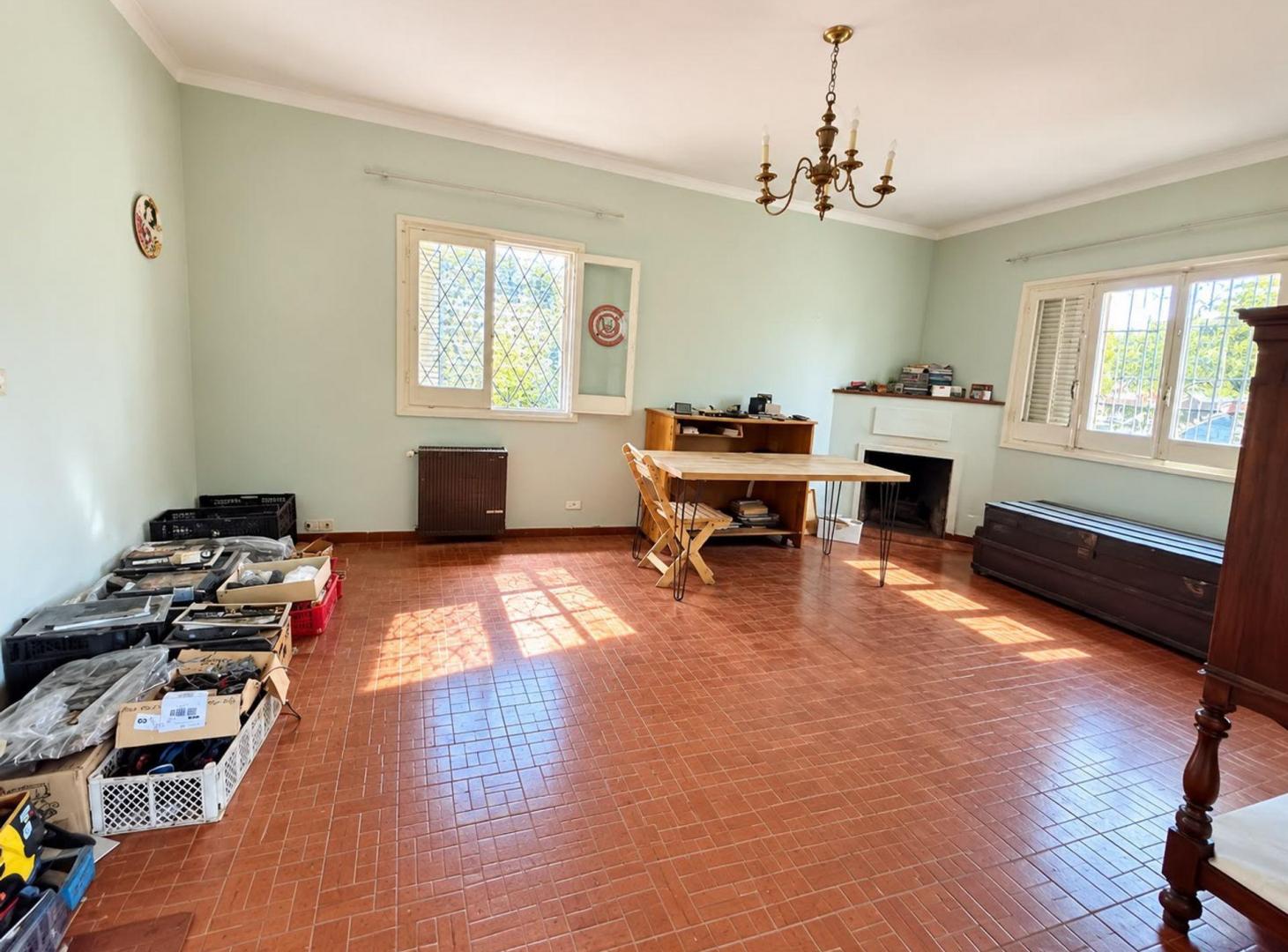 Foto de VENTA CASA A RECICLAR EN CIUDAD – ÁREA FUNDACIONAL, imagen 3