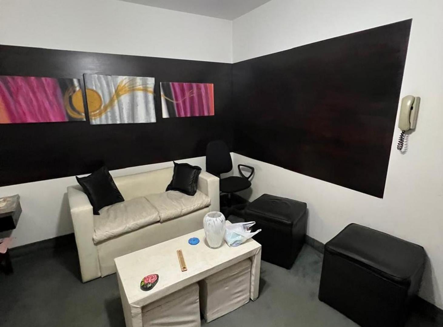 Foto de Venta oficina zona tribunales 2 privados 1 baño, imagen 5