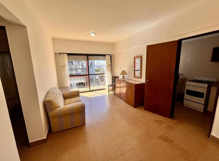 Departamento- 2 ambientes- alquiler- universidad - balcon 1