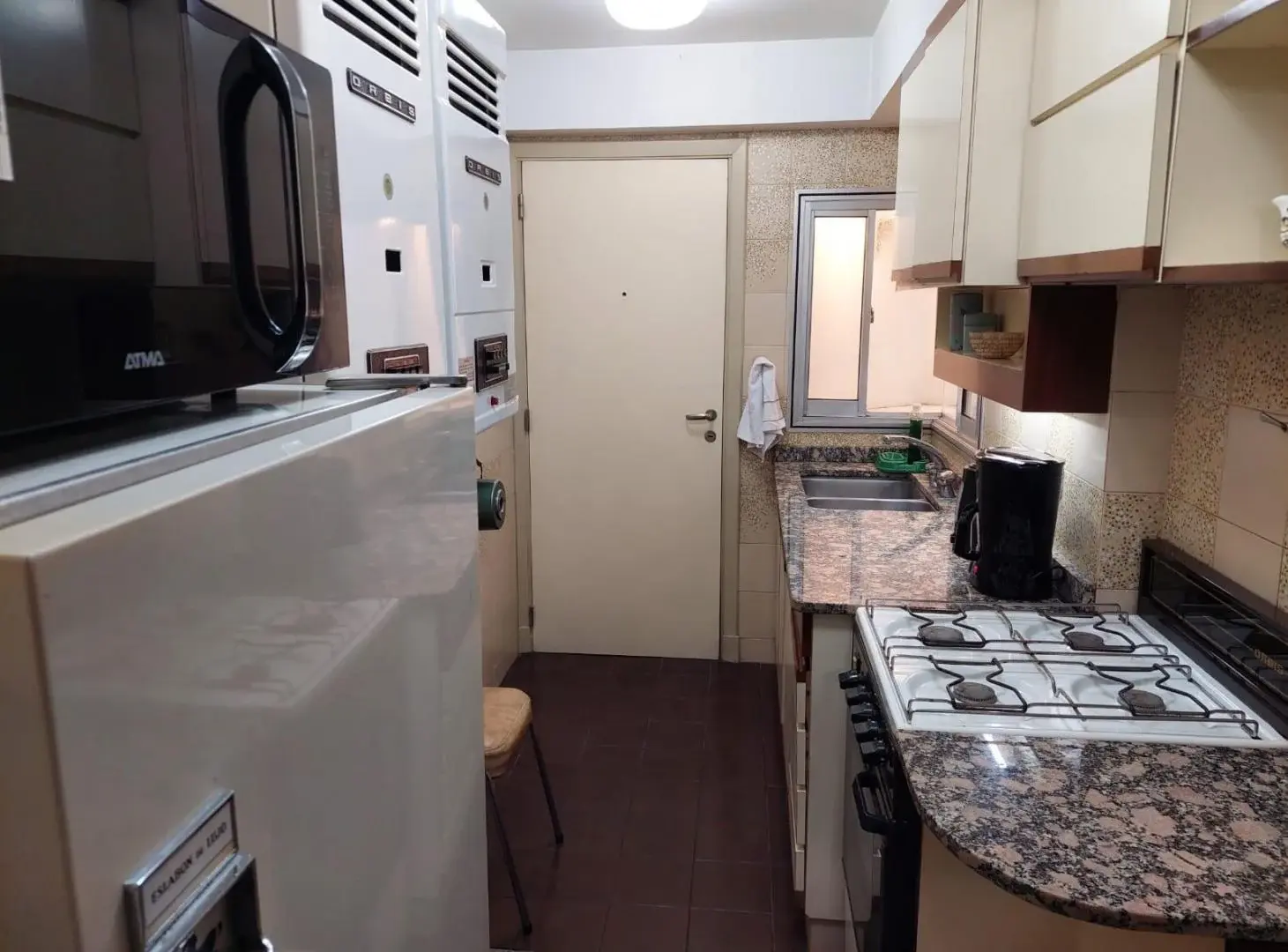 Departamento-dos ambientes-centro-Maral-alquiler 4