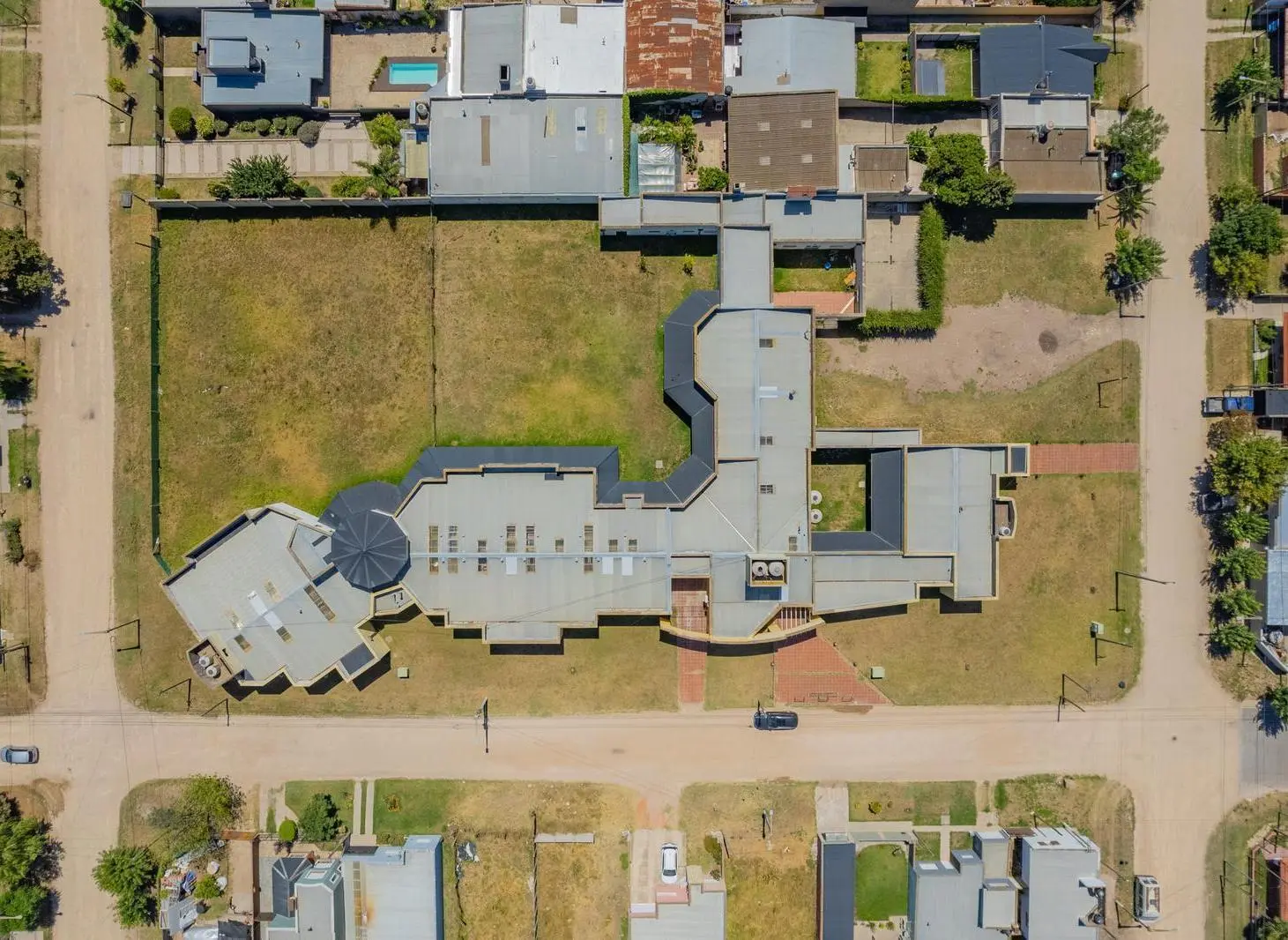Edificio-clinica-conultorios-parque-Necochea 3