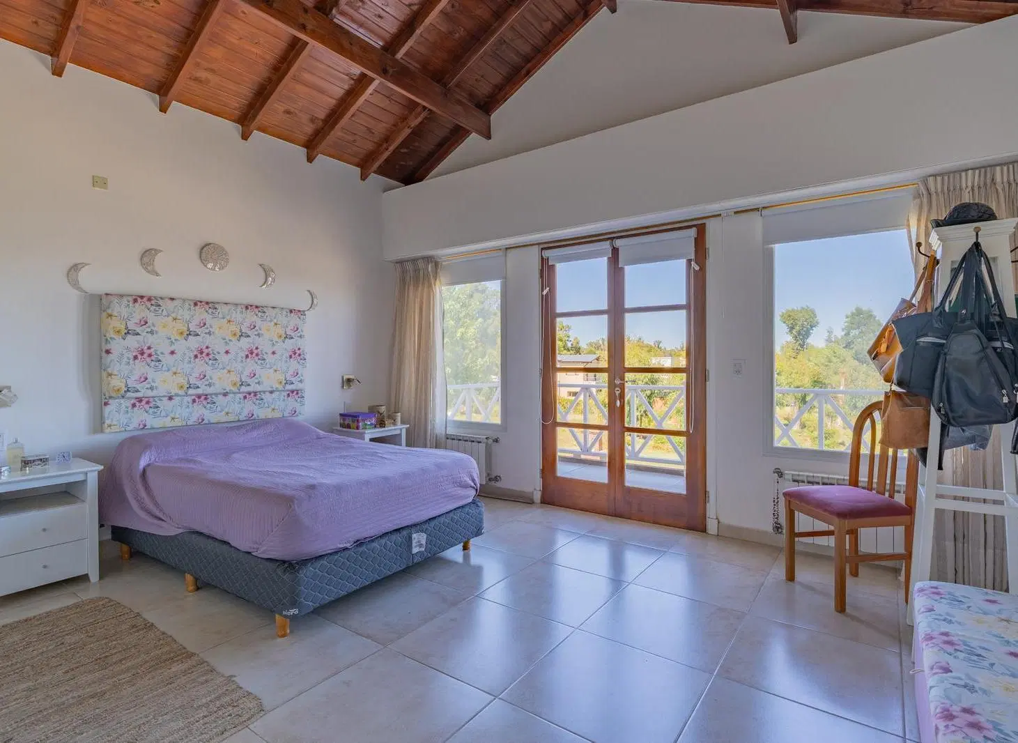 Alquiler -Casa 4 ambientes-Garaje- Barrio Privado-Las Prunas 1