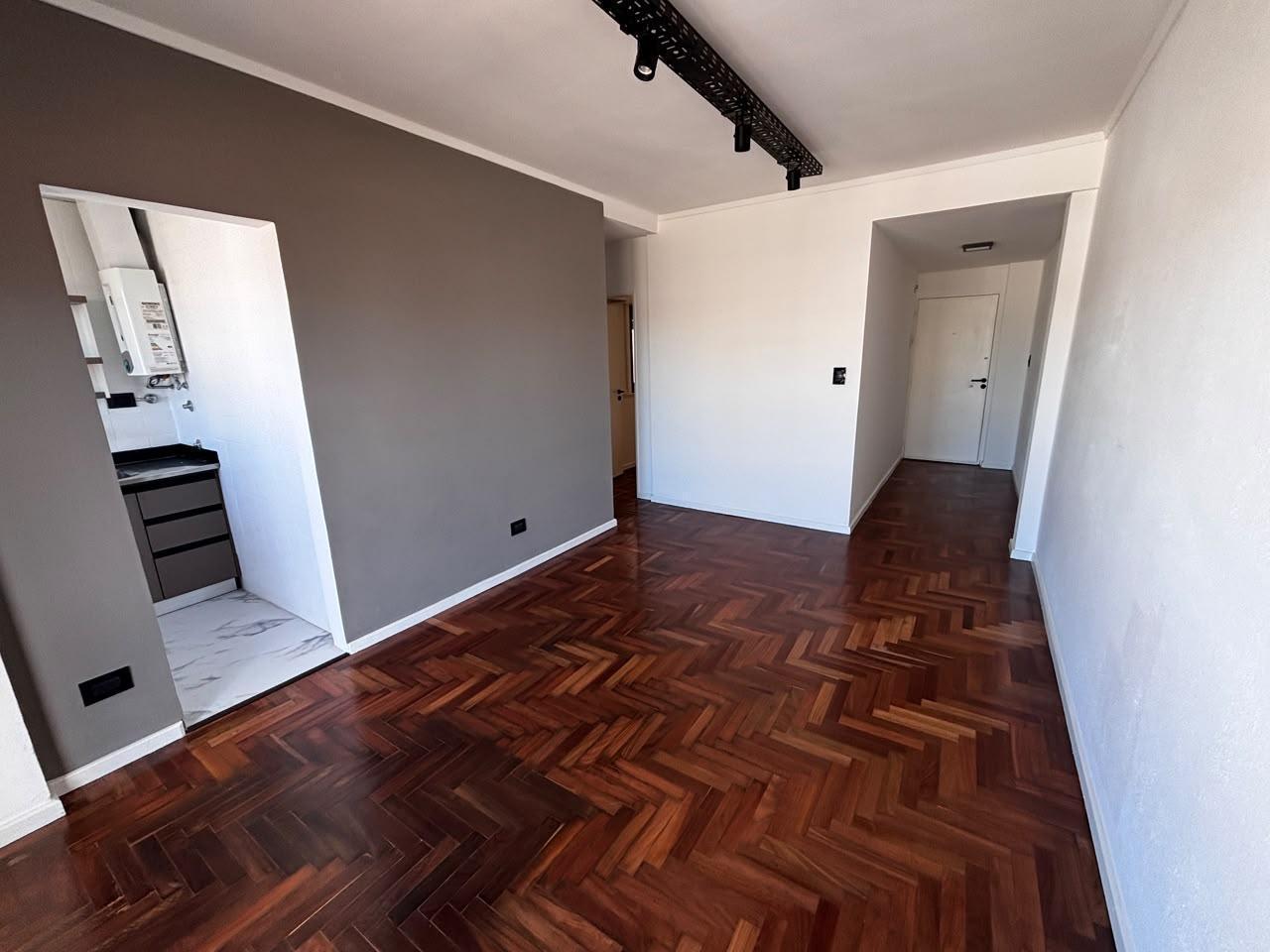 Foto de departamentp-2 ambientes-balcón-frente-chauvín, imagen 4
