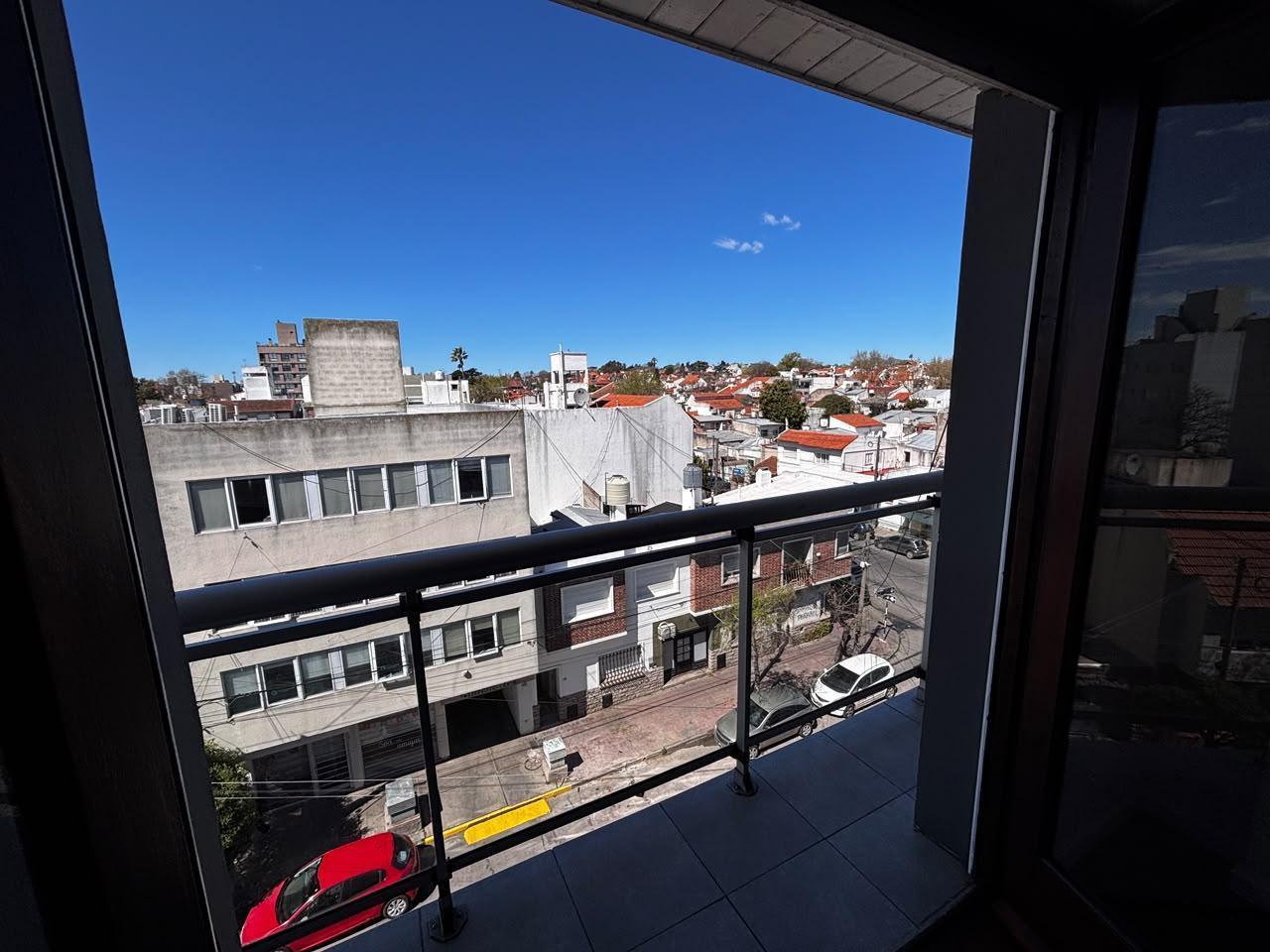 Foto de departamentp-2 ambientes-balcón-frente-chauvín, imagen 5