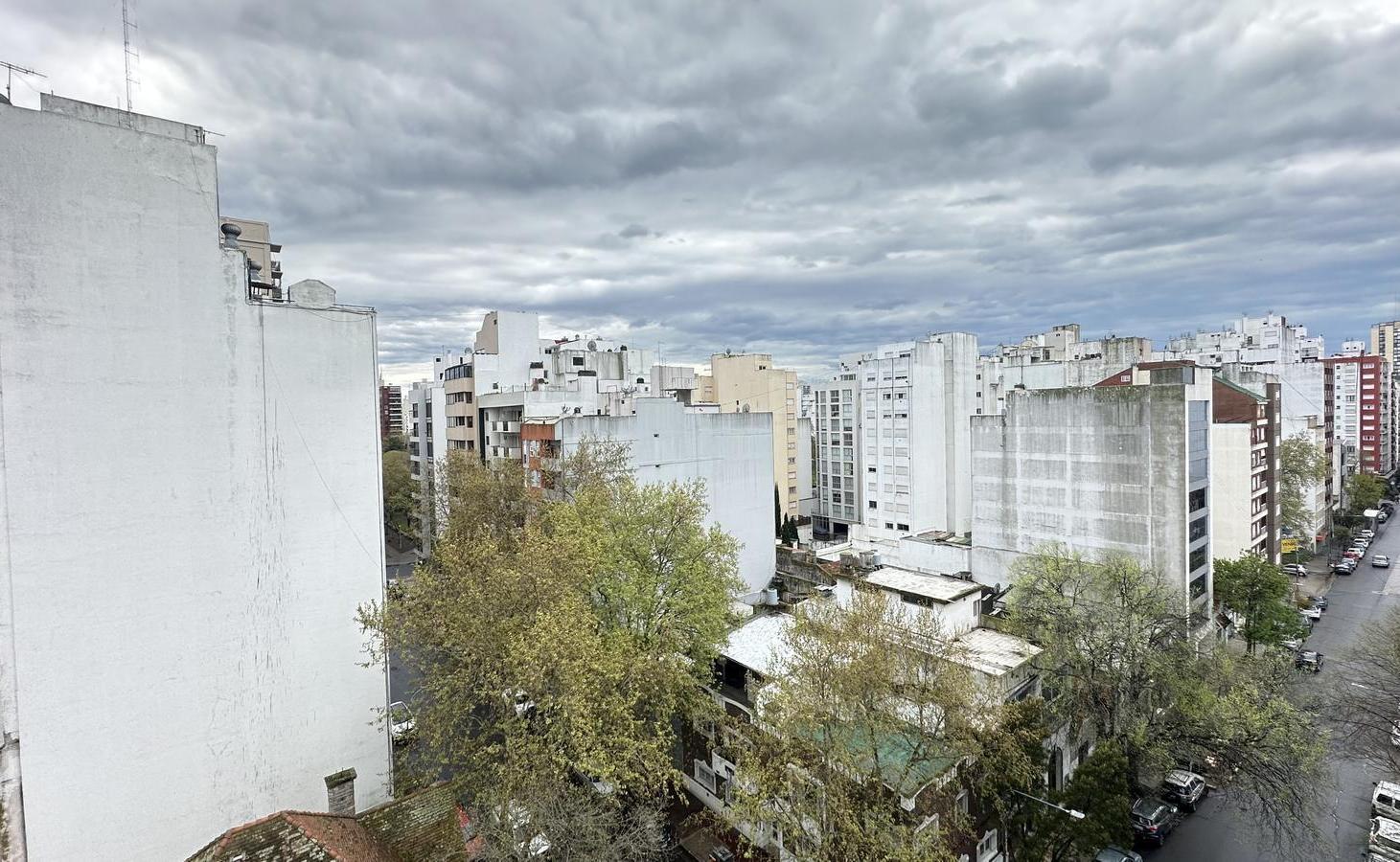 Foto de Departamento-tres ambientes-cochera-Plaza Mitre, imagen 3