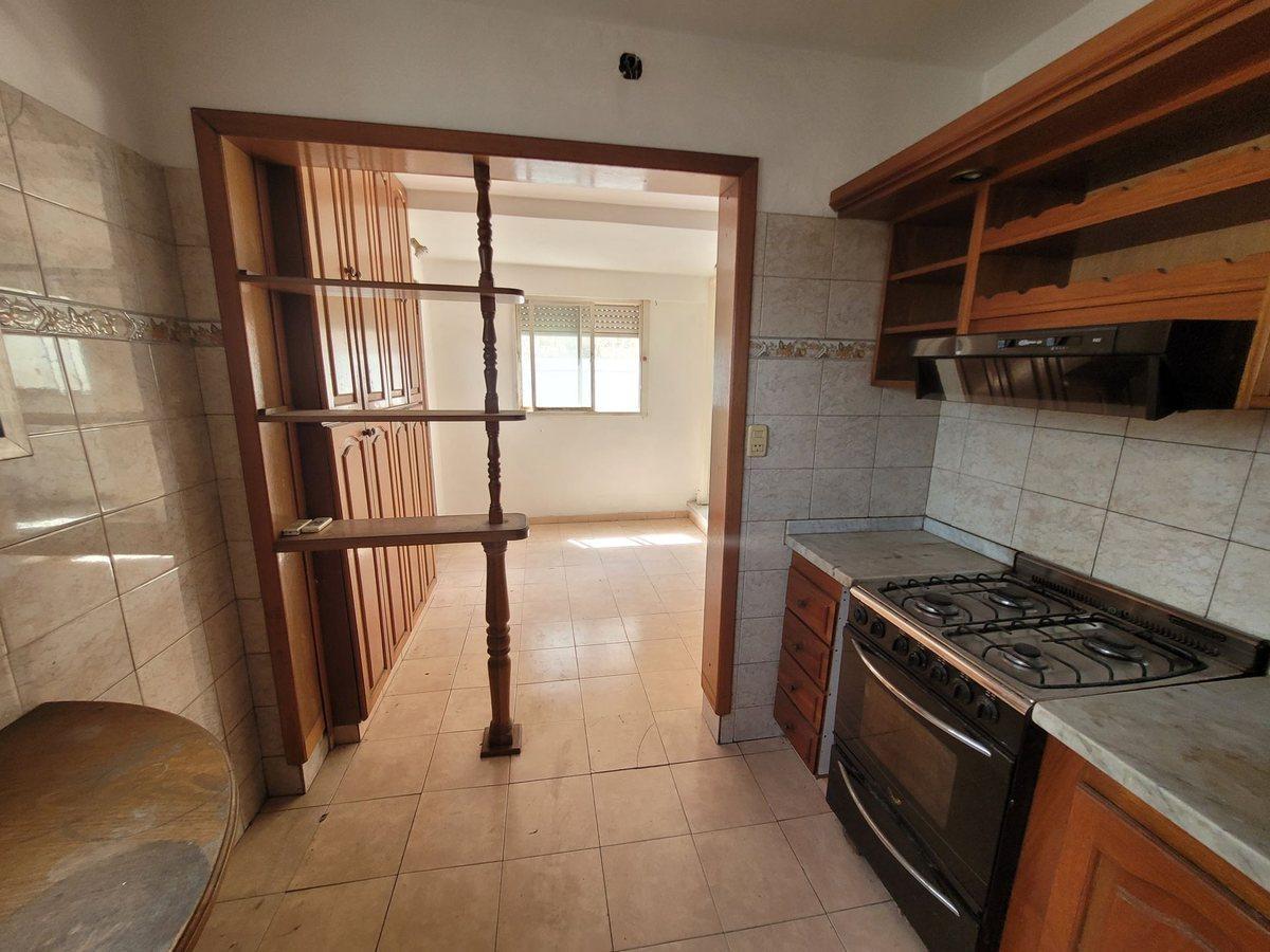 Venta PH 4 Amb C/balcon Al Frente. Nueva Pompeya 5