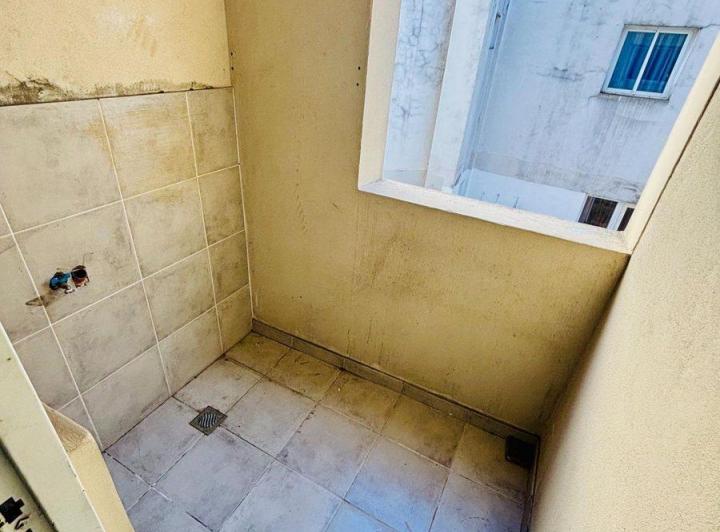 Alquiler Depto 2 Amb Cocina Separad y Pileta Moron 3