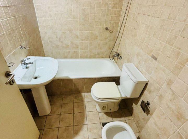 Alquiler Depto 2 Amb Cocina Separad y Pileta Moron 4