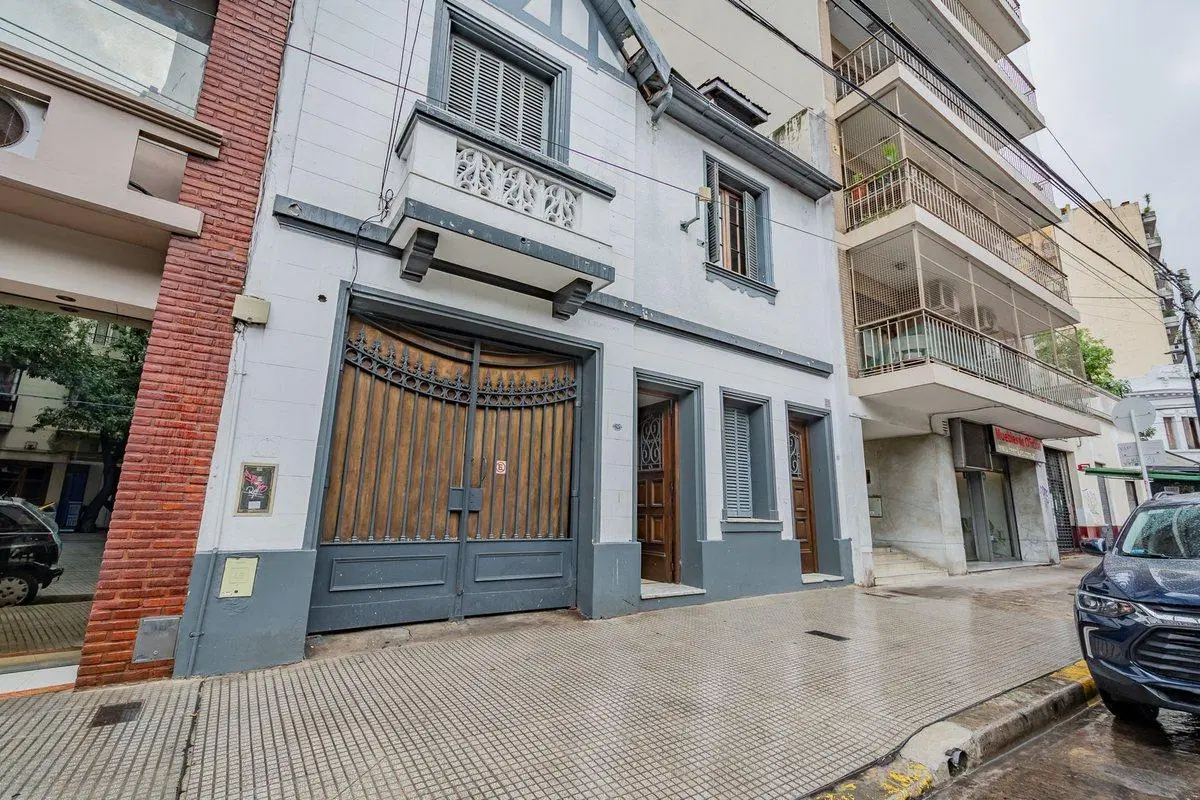VENTA CASA 5 AMB-COCHERA JARDÍN PARQUE CENTENARIO 3