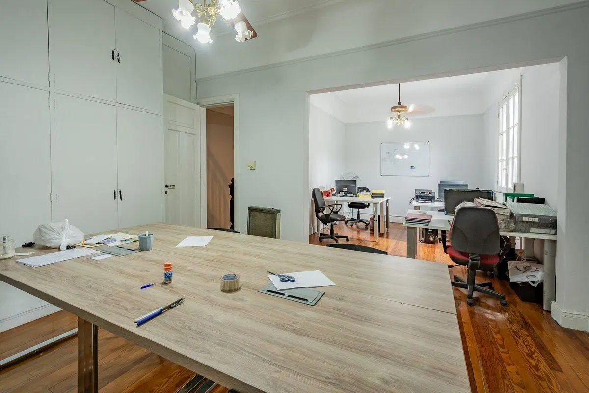VENTA CASA 5 AMB-COCHERA JARDÍN PARQUE CENTENARIO 2