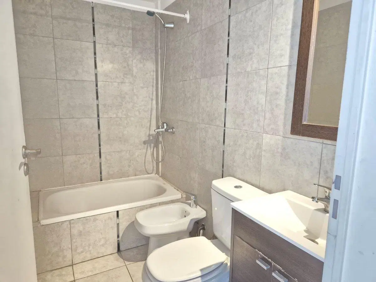 VENTA Monoambiente con balcón-Balvanera 4