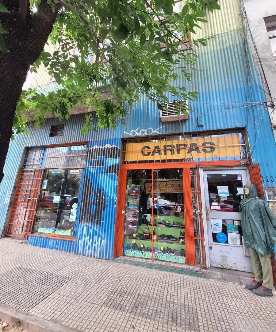 Local comercial con 2 loft y 1 dpto, en avenida. 2