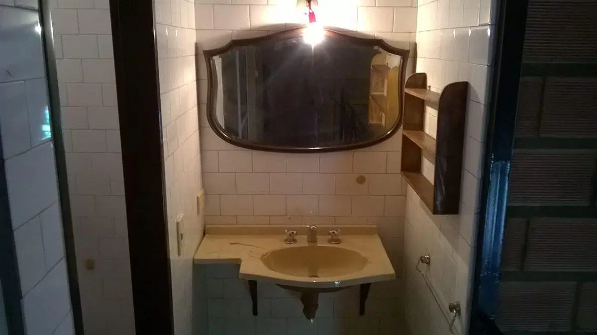 Local comercial con 2 loft y 1 dpto, en avenida. 4