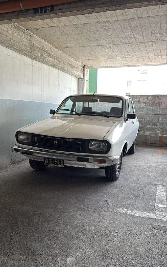 VENTA COCHERA EN MONSERRAT 3