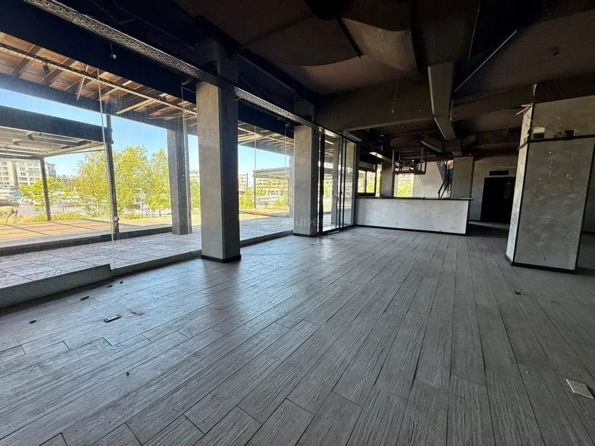 Local en venta VISTA BAHIA GRANDE NORDELTA TIGRE 3
