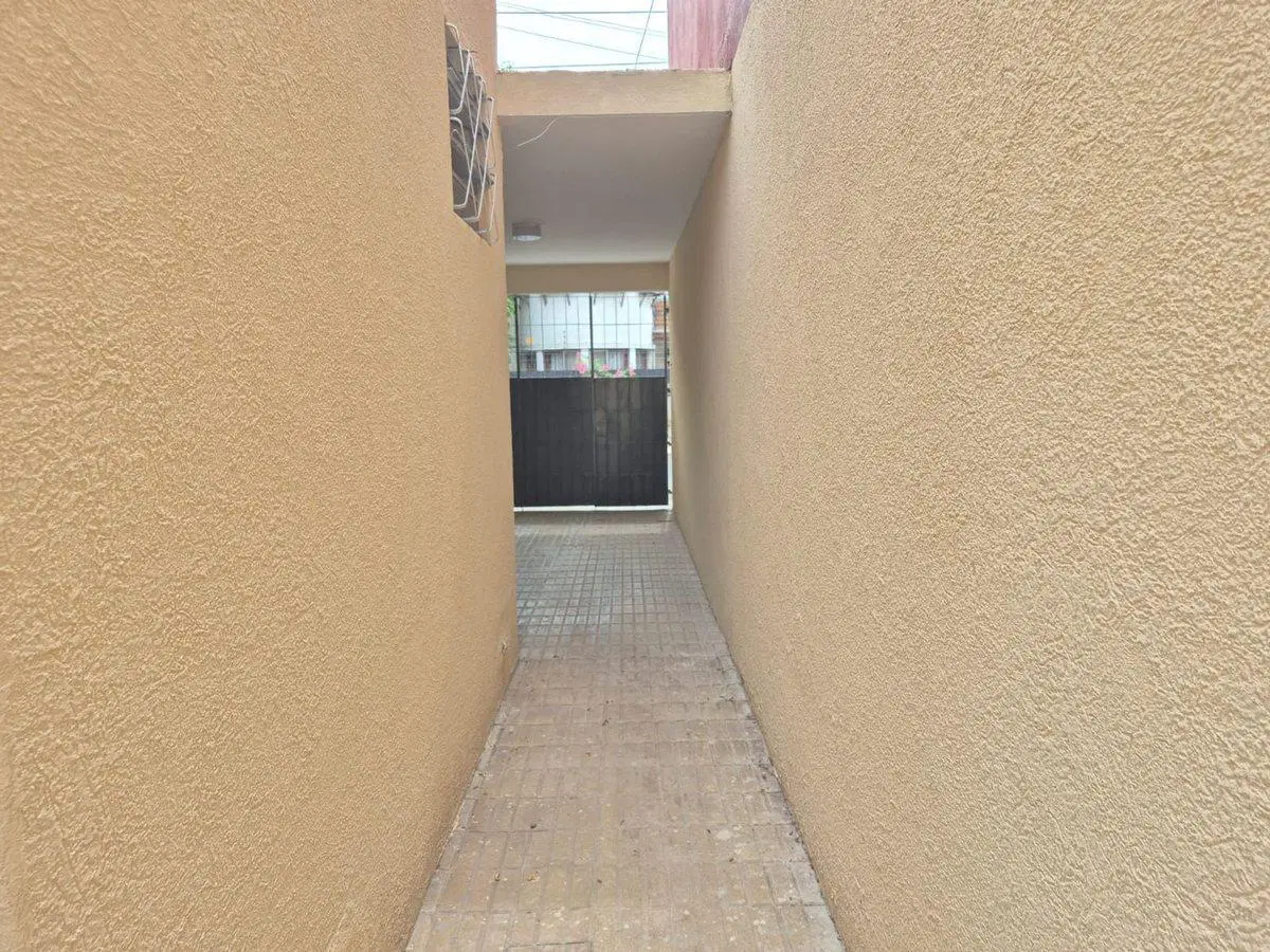 CASA 5 AMB COCHERA,TERRAZA, JARDIN-OLIVOS 2