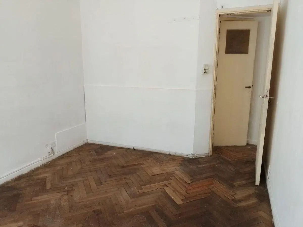 Venta depto. 3 amb. con balcón al frente Monserrat 3