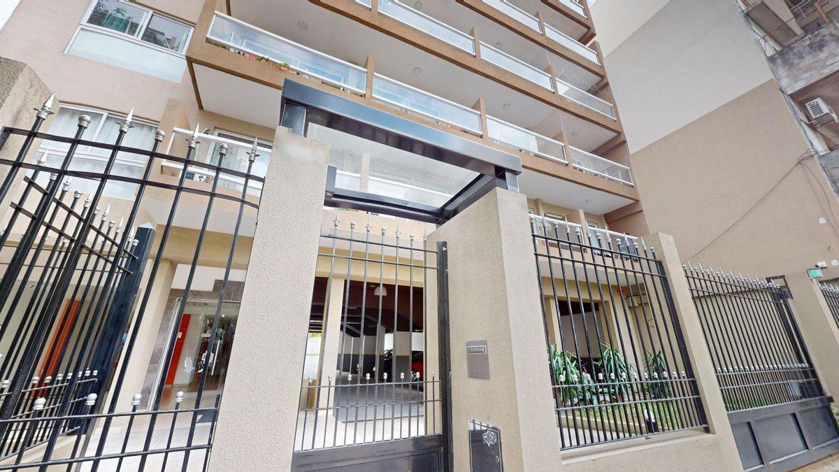 Departamento en VENTA Monoamb SANTA RITA AMPLIO