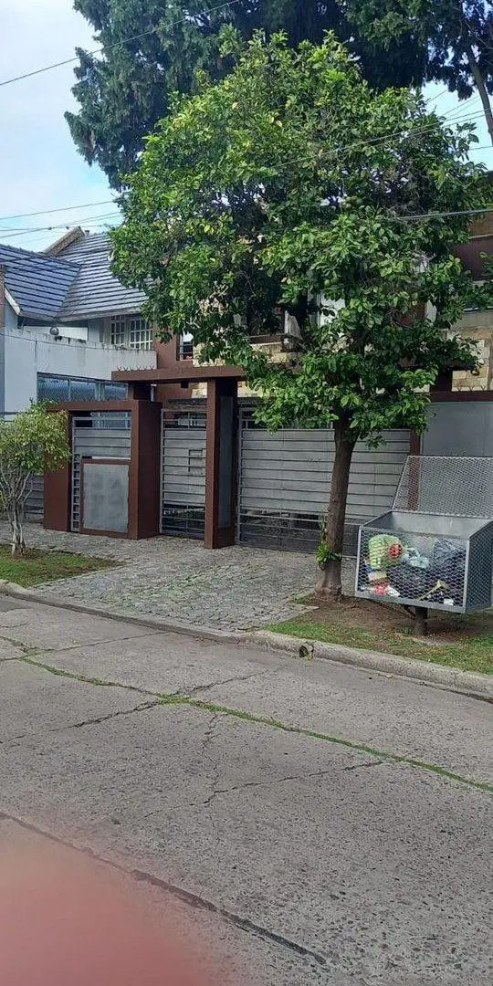 EXCELENTE DÚPLEX 3 AMB ZONA RESIDENCIAL ADROGUÉ 3