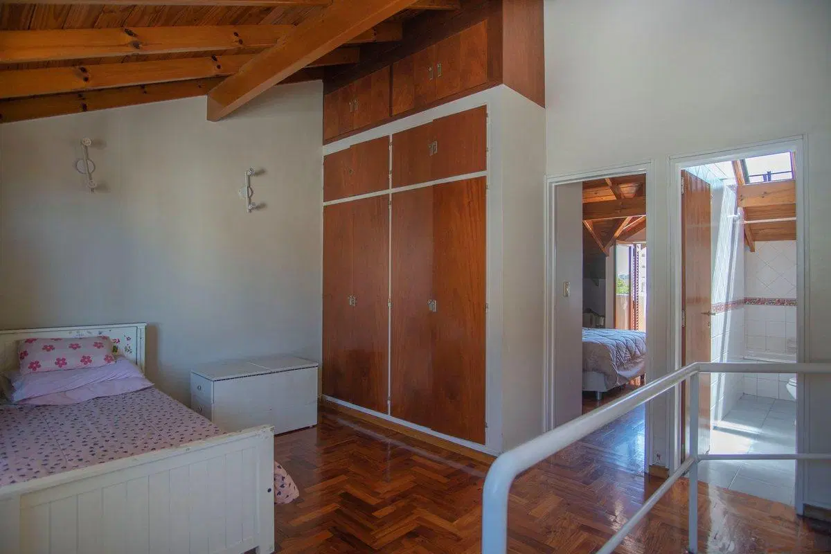 VENTA DEPTO DUPLEX 3 AMB EN VICENTE LOPEZ BALCÓN 4