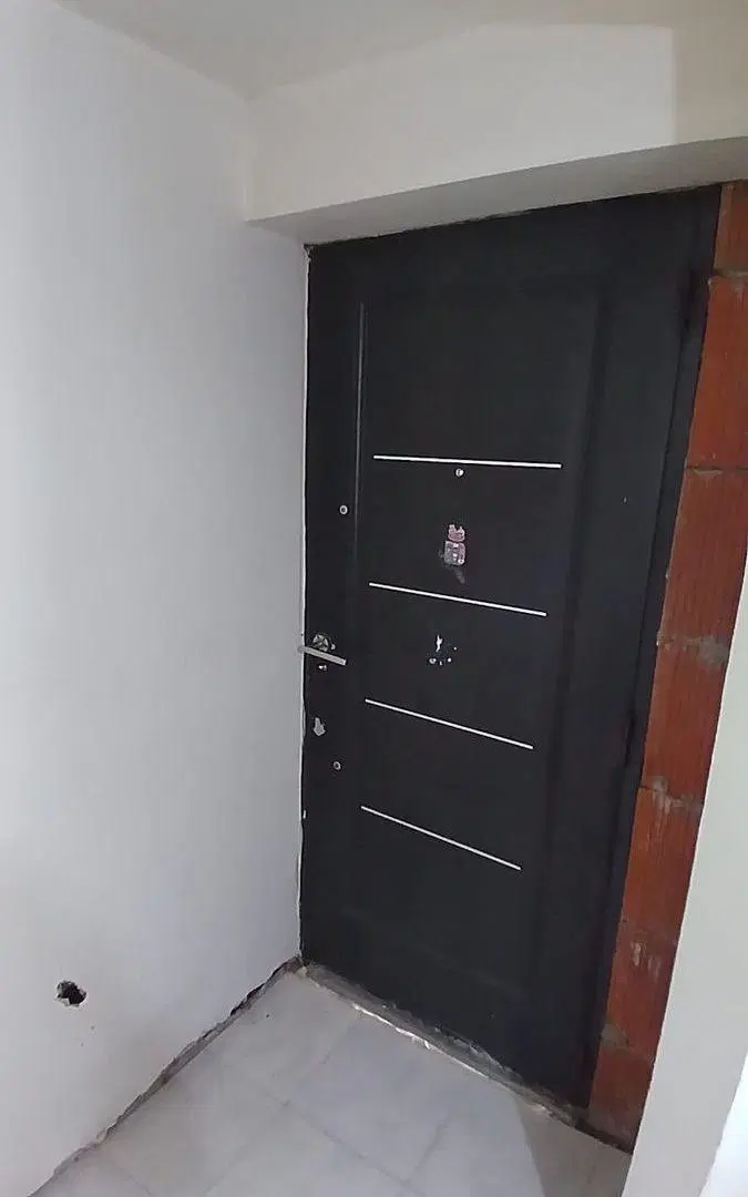 VENTA DE CASA A "RECICLAR" BENAVIDEZ 2
