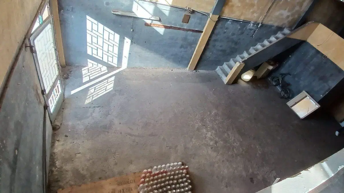 VENTA DEPOSITO Y DTO. A REFACCIONAR 400M2 LANUS 3