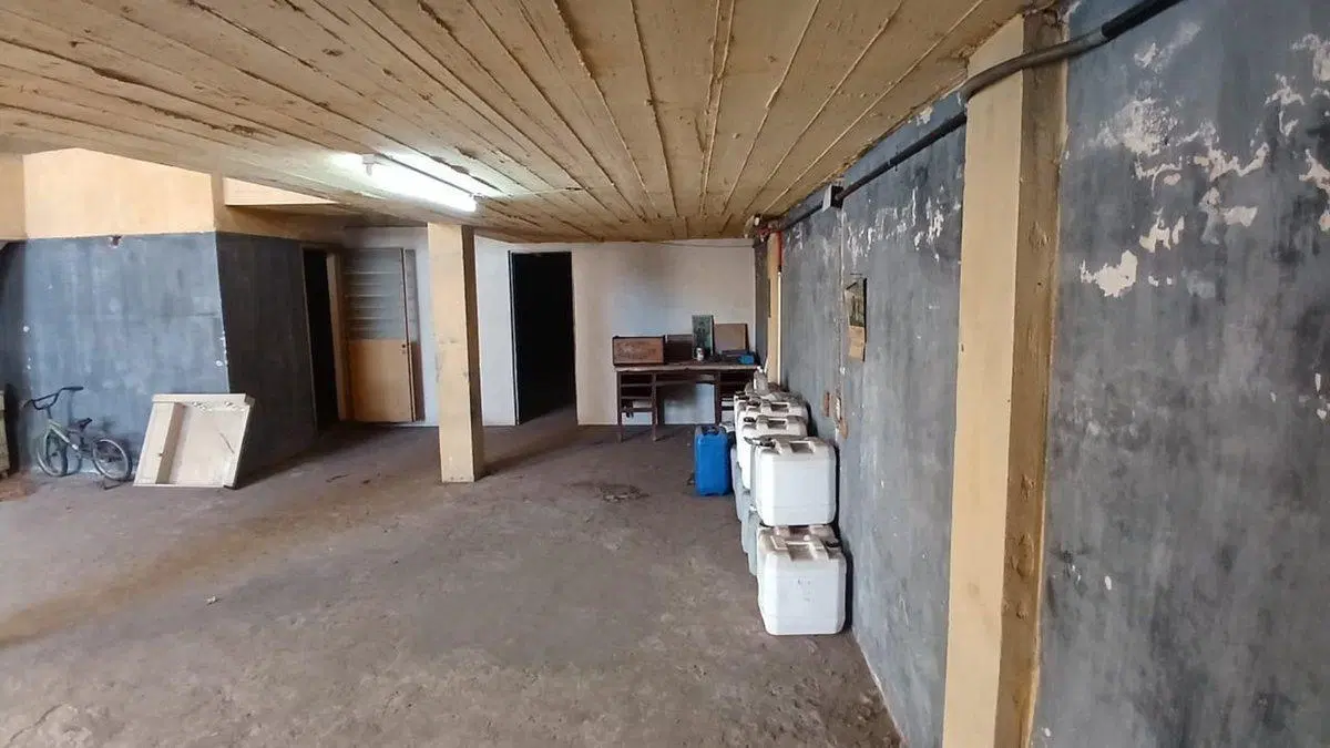 VENTA DEPOSITO Y DTO. A REFACCIONAR 400M2 LANUS 4
