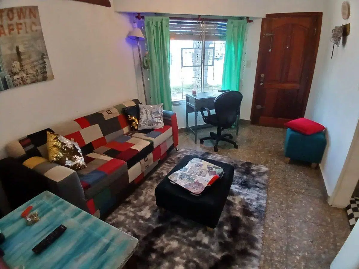 VENTA PH TIPO CASA 5AMB. GARAGE -TERRAZA - BERNAL 2