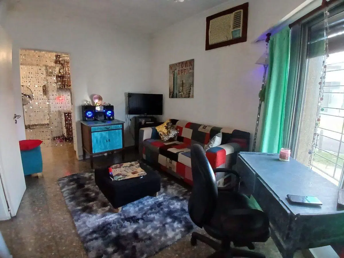 VENTA PH TIPO CASA 5AMB. GARAGE -TERRAZA - BERNAL 3