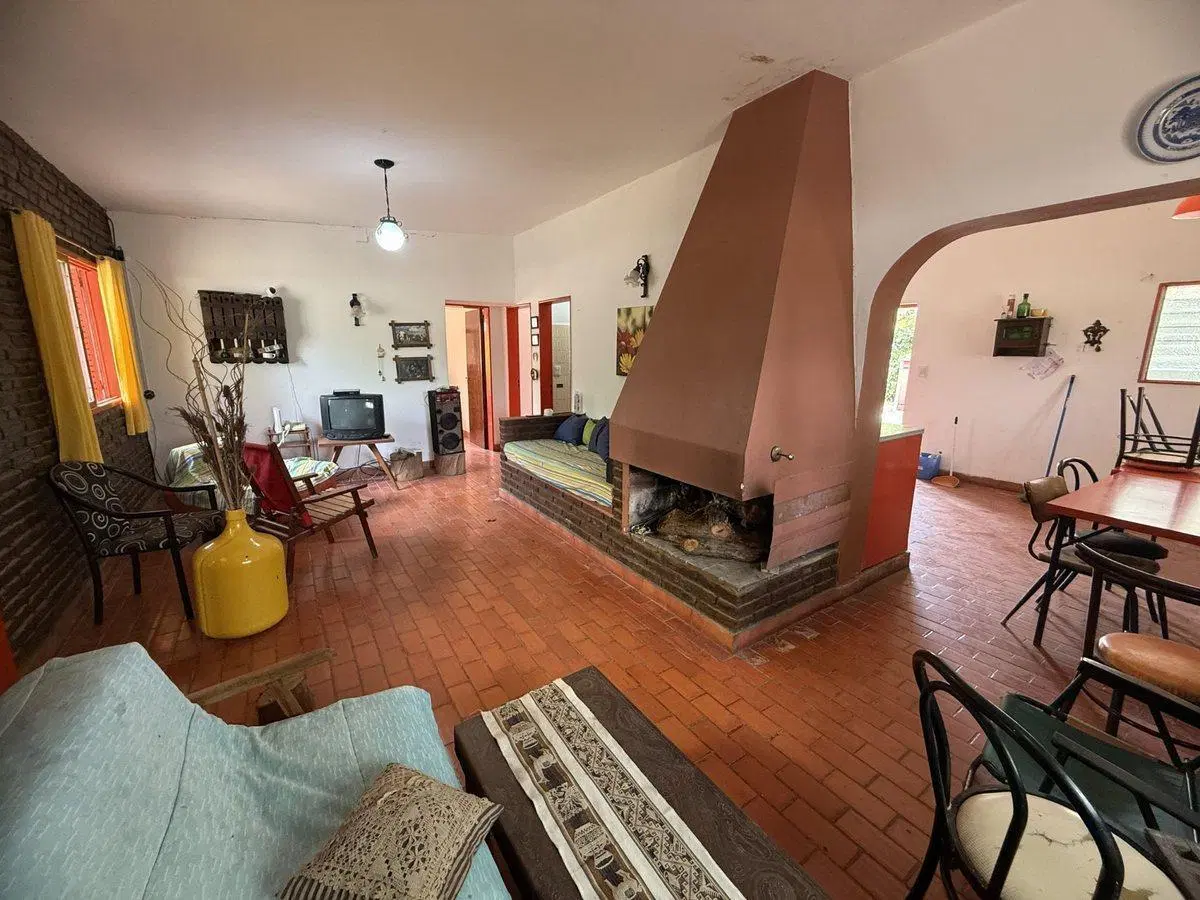 Casa 3 ambientes Parque Pileta Parrilla 836 m2 2