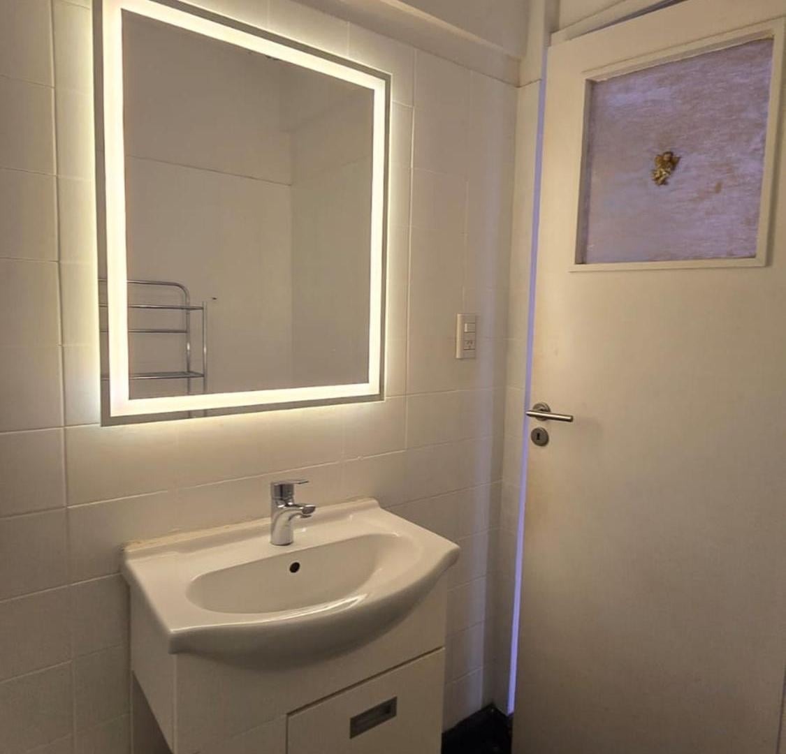Venta semipiso 3amb.escritorio,terraza RECOLETA