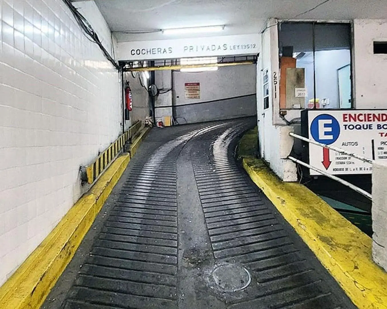 Cochera Venta Recoleta EXCELENTE UBICACION 5