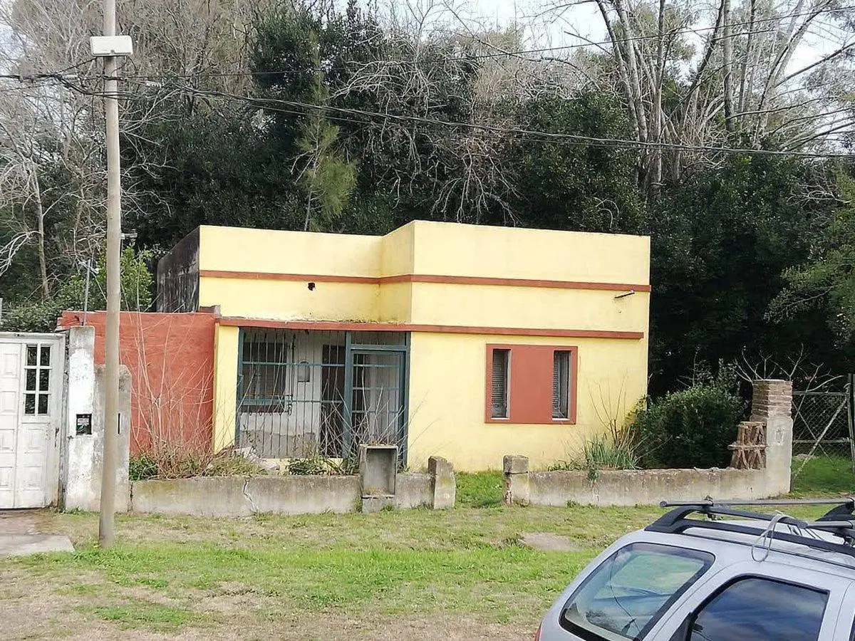 Casa doble lote c jardin zona Laguna San Vicente 2