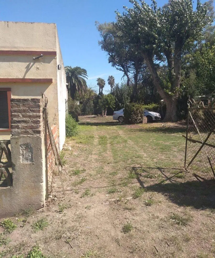 Casa doble lote c jardin zona Laguna San Vicente 3