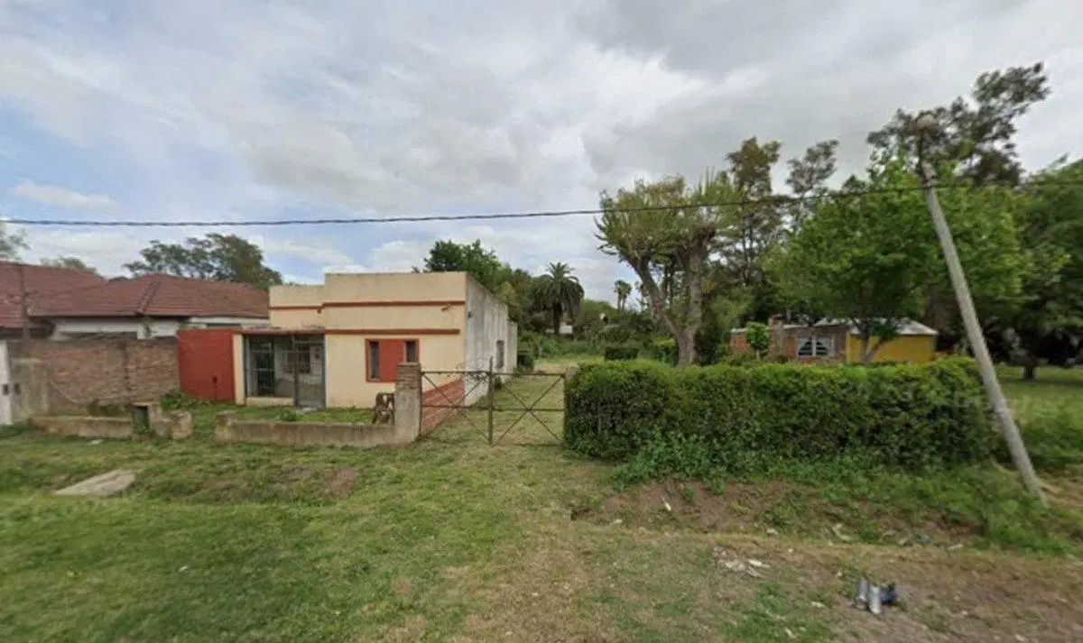 Casa doble lote c jardin zona Laguna San Vicente 5