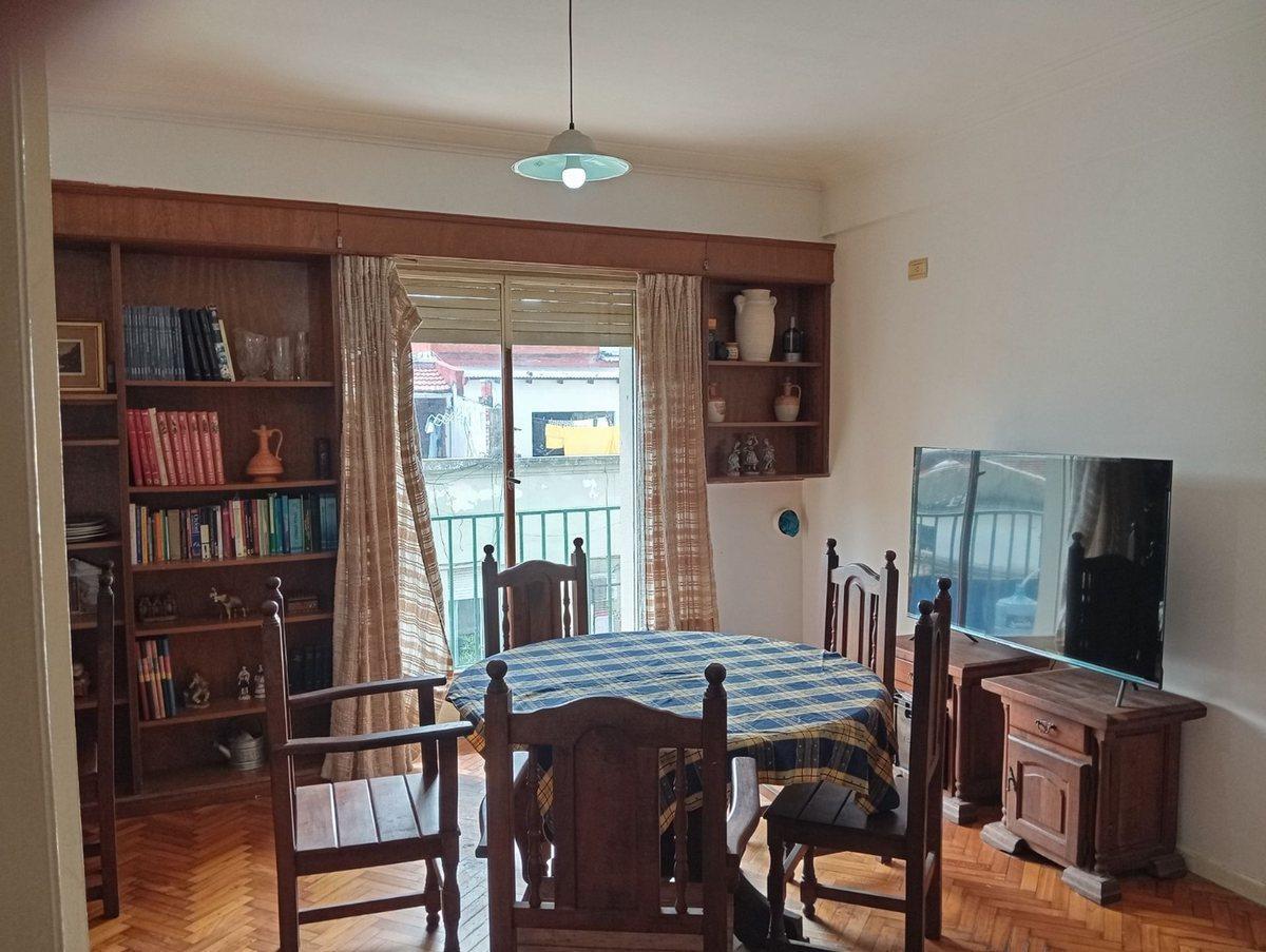 Foto de DEPARTAMENTO SEMIPISO 4 AMBIENTES CABA CON BALCON, imagen 2