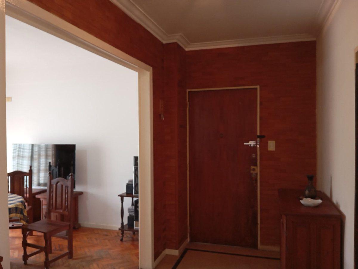 Foto de DEPARTAMENTO SEMIPISO 4 AMBIENTES CABA CON BALCON, imagen 2