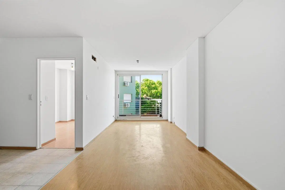 VENTA DEPARTAMENTO 2 AMBIENTES A PASOS DEL SUBTE 4