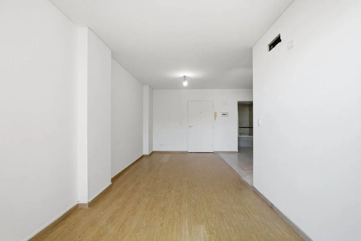 VENTA DEPARTAMENTO 2 AMBIENTES A PASOS DEL SUBTE 4