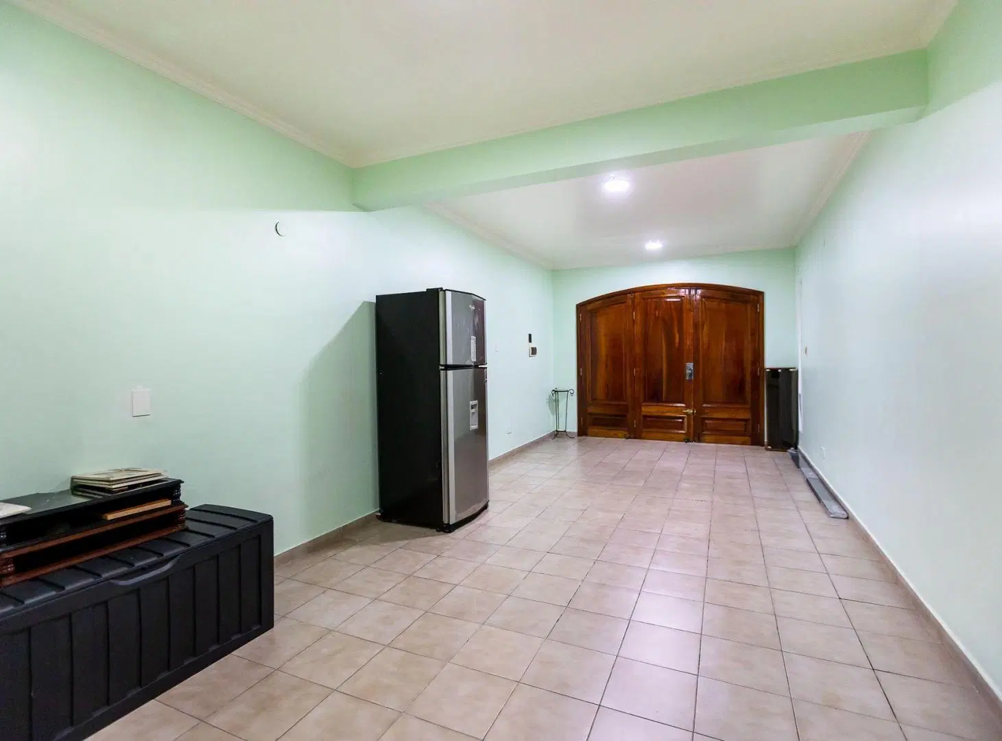 VENTA CASA 5amb EN MATADEROS/NAON C/PATIO Y PILETA 4