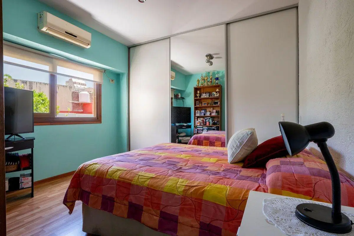 EN VENTA DUPLEX CON TERRAZA - MONTE CASTRO 3